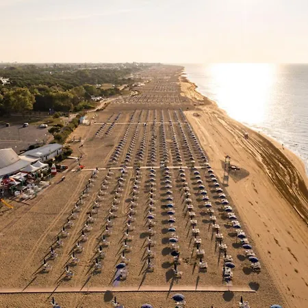 One Bedroom Coastal Flat - Beahost Daire