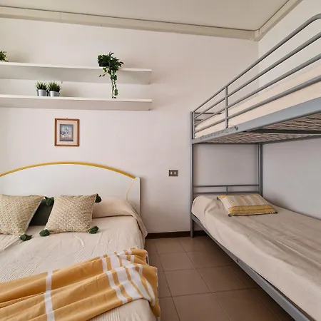 One Bedroom Coastal Flat - Beahost شقة