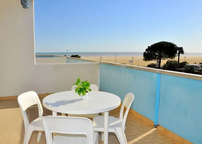 One Bedroom Coastal Flat - Beahost *